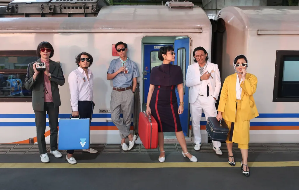 White Shoes & The Couples Company